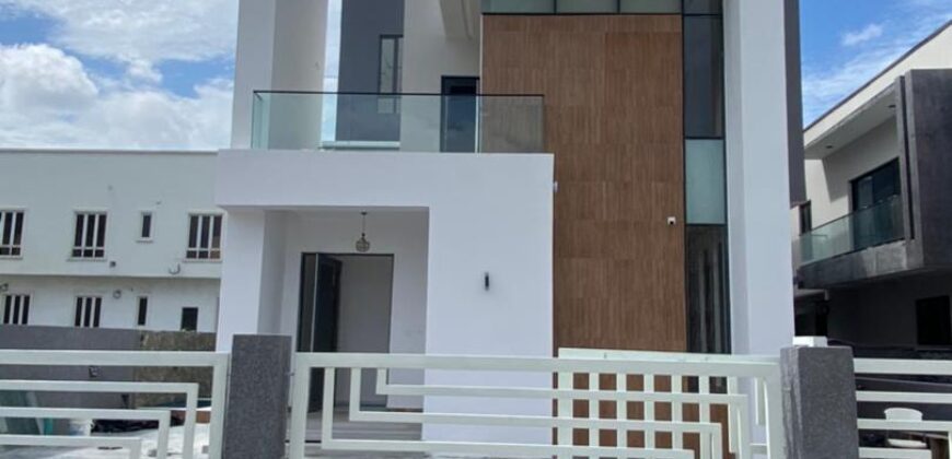 5Bedrooms Fully Detached Duplex with BQ