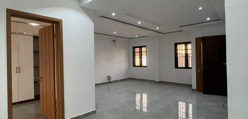 3Bedrooms Apartment with Bq