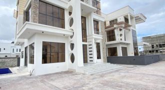 5Bedrooms Fully-Detached Duplex with Bq