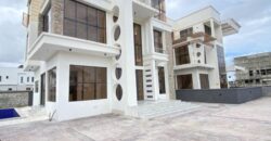 5Bedrooms Fully-Detached Duplex with Bq